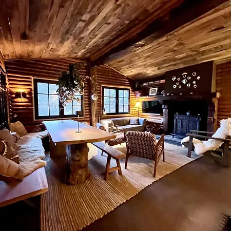Fireplace And Modern Amenities