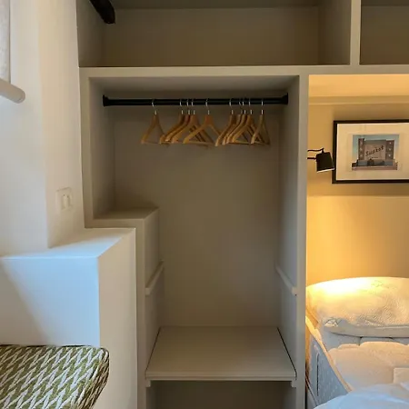 Fireplace And Modern Amenities Holiday home